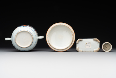 A varied collection of fourteen Chinese Imari-style wares, Kangxi/Qianlong