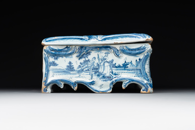 A rare blue and white Dutch Delft jewellery casket and cover, 18th C.