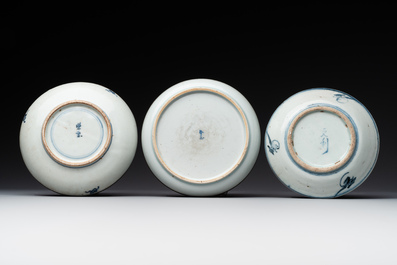 A varied collection of Chinese blue and white, grisaille and famille verte porcelain, Kangxi and later
