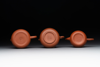 A collection of 20 Chinese Yixing stoneware teapots, 20th C.