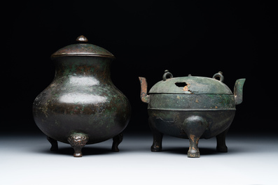 Two Chinese archaic bronze food vessels, 'ding 鼎', Han