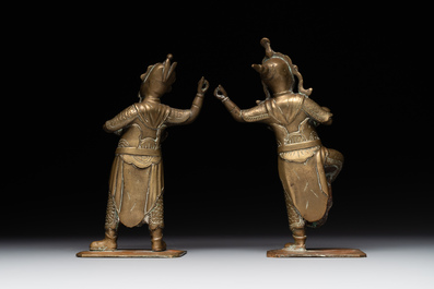 A pair of Chinese cloisonn&eacute; hat stands, two brass figures and a bronze stand, 19/20th C.