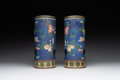 A pair of Chinese cloisonn&eacute; hat stands, two brass figures and a bronze stand, 19/20th C.