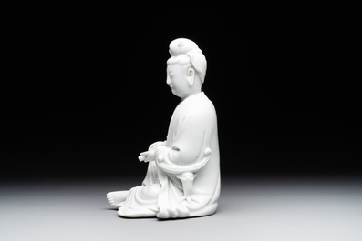 A Chinese Dehua blanc de Chine Guanyin, 19th C.