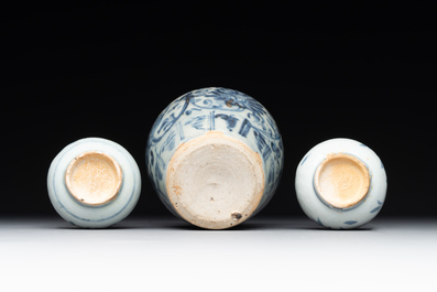 A varied collection of 22 Chinese blue and white jarlets, covered boxes and miniature vases, Ming