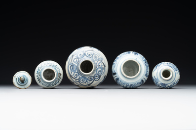 A varied collection of 22 Chinese blue and white jarlets, covered boxes and miniature vases, Ming