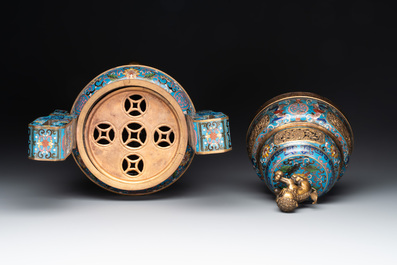 A pair of Chinese cloisonn&eacute; censers with covers and stands, 19/20th C.