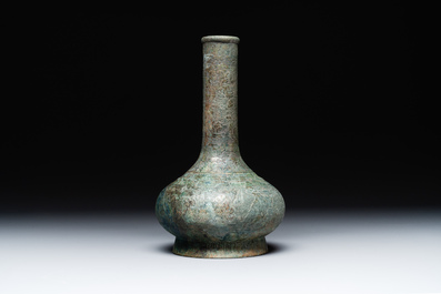 An unusual Chinese archaic bronze arrow vase, 'touhu 投壺', Han