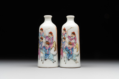 A pair of Chinese famille rose snuff bottles, Qianlong mark, 19th C.