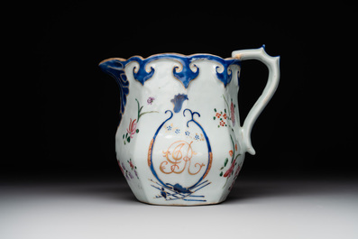 Two Chinese Canton famille rose plates and a ewer, 18/19th C.