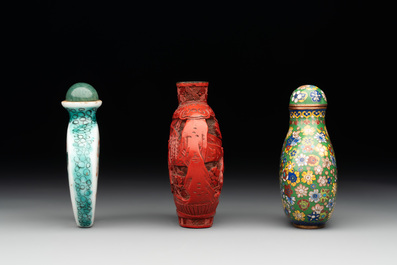 A group of six various Chinese snuff bottles, 19/20th C.