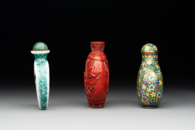 A group of six various Chinese snuff bottles, 19/20th C.
