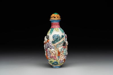 A Chinese famille rose moulded snuff bottle, Qianlong mark, late 18th/early 19th C.