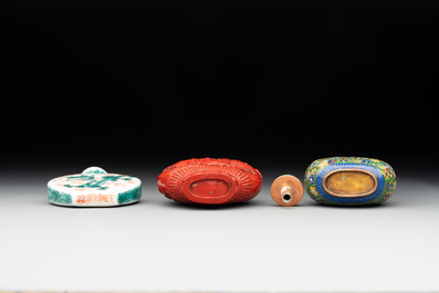 A group of six various Chinese snuff bottles, 19/20th C.