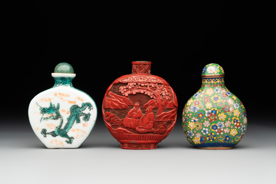 A group of six various Chinese snuff bottles, 19/20th C.