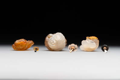 Six Chinese carved jade and agate 'figural' snuff bottles, 19/20th C.