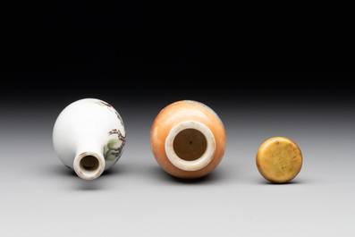 A Chinese famille rose miniature vase and a snuff bottle, Daoguang mark and of the period, 19th C.