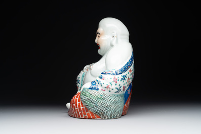 Three Chinese famille rose Buddhas, Zhu Mao Ji Zao 朱茂記造 mark, Republic