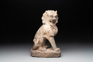 A Chinese Tang-style marble lion, 19/20th C.
