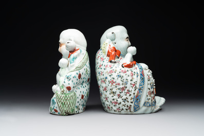 Three Chinese famille rose Buddhas, Zhu Mao Ji Zao 朱茂記造 mark, Republic