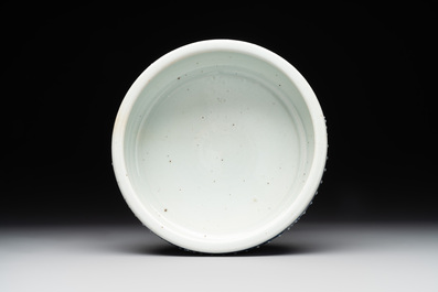 A Chinese blue and white brush washer and two seal paste boxes and covers, Qianlong mark, 19th C.