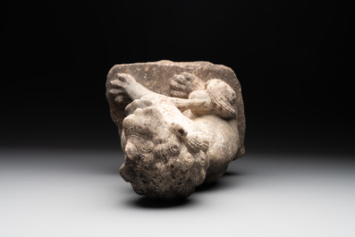 A Chinese Tang-style marble lion, 19/20th C.