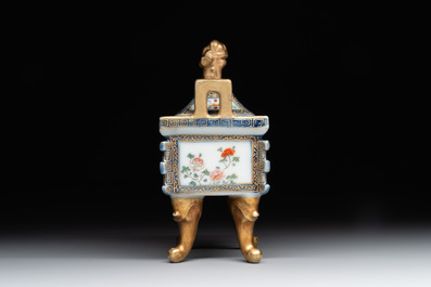 A fine Chinese gilt-decorated blue, white and famille rose covered censer, Qianlong