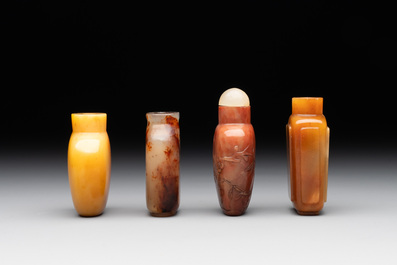 Four Chinese jade and hardstone snuff bottles, 19/20th C.