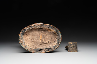 A large bronze sculpture and an opium weight in shape of Hintha or Hamsa, Burma/India, 17/18th C.