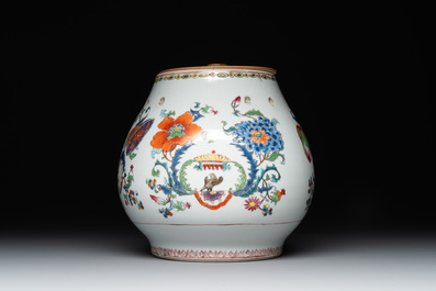 A Chinese famille rose 'Madame de Pompadour' pot-pourri jar and cover, Qianlong, ca. 1745
