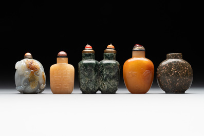 Five Chinese jade and hardstone snuff bottles, 20th C.