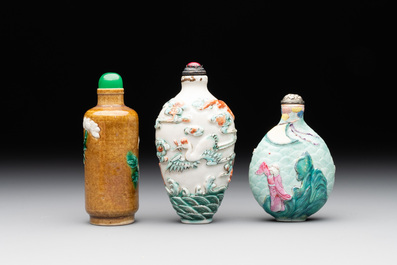 Three Chinese famille rose moulded snuff bottle, Ying Chuan Zhen Cang 穎川珍藏 mark, 19th C.