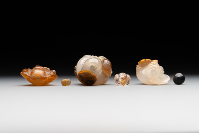 Six Chinese carved jade and agate 'figural' snuff bottles, 19/20th C.