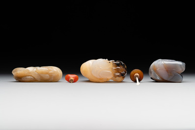 Six Chinese carved jade and agate 'figural' snuff bottles, 19/20th C.