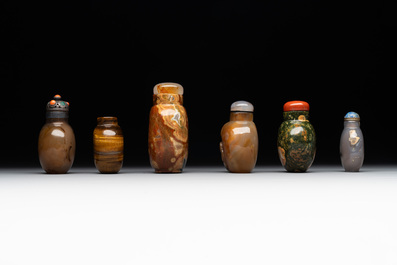 Six Chinese hardstone and agate snuff bottles, 19/20th C.