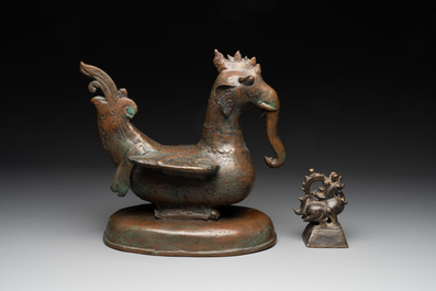 A large bronze sculpture and an opium weight in shape of Hintha or Hamsa, Burma/India, 17/18th C.