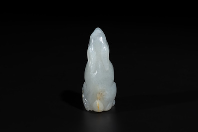A Chinese grey jade carving of a hare, Qing