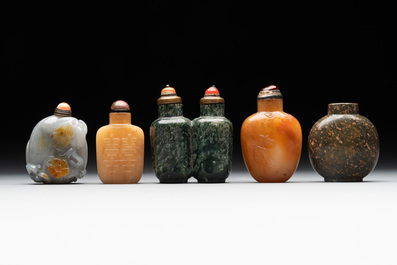 Five Chinese jade and hardstone snuff bottles, 20th C.