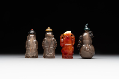 Eight Chinese jade, glass, agate and smoky quartz snuff bottles, 19/20th C.