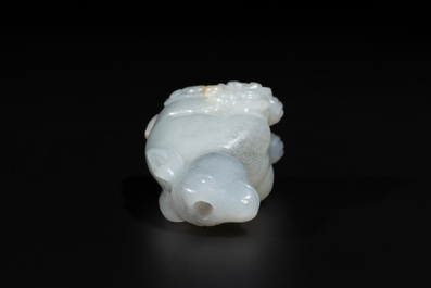 A Chinese grey jade carving of a hare, Qing