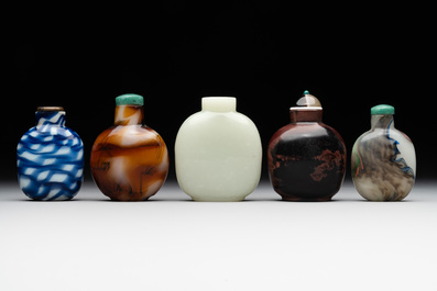 Five Chinese glass snuff bottles, 19/20th C.