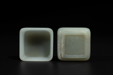 A square Chinese jade box and cover, 18/19th C.