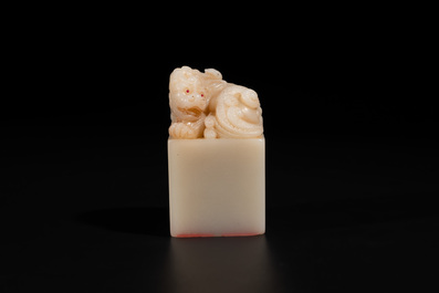 A Chinese shoushan stone 'Changchun Jushi 長春居士' seal with its original case, 18th C.