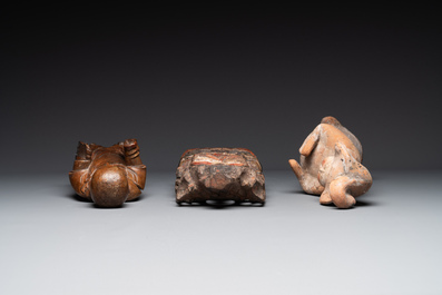 A group of 9 Chinese terracotta and wooden figures, Northern Qi and later