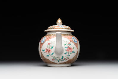 A Chinese monogrammed famille rose teapot with floral design, Yongzheng/Qianlong
