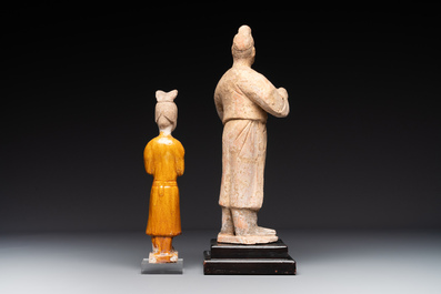 A group of 9 Chinese terracotta and wooden figures, Northern Qi and later