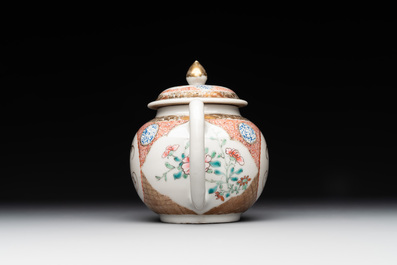 A Chinese monogrammed famille rose teapot with floral design, Yongzheng/Qianlong
