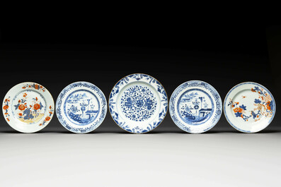 A group of thirteen Chinese blue, white and famille rose plates and a bowl, late Ming/early Qing