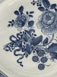 A varied collection of 45 pieces Chinese porcelain, Kangxi and later