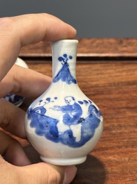 A varied collection of 45 pieces Chinese porcelain, Kangxi and later